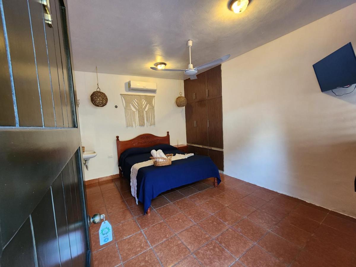 Hotel Maya Antes Navieros Бакалар Екстериор снимка